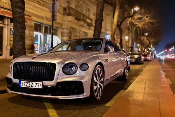 https://www.flickr.com/photos/47506736@N05/52697990915/in/pool-2064616@N24/