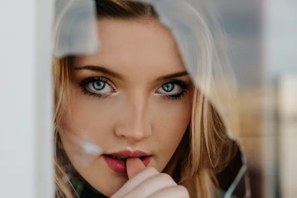 https://www.flickr.com/photos/anghelov/50784077177/